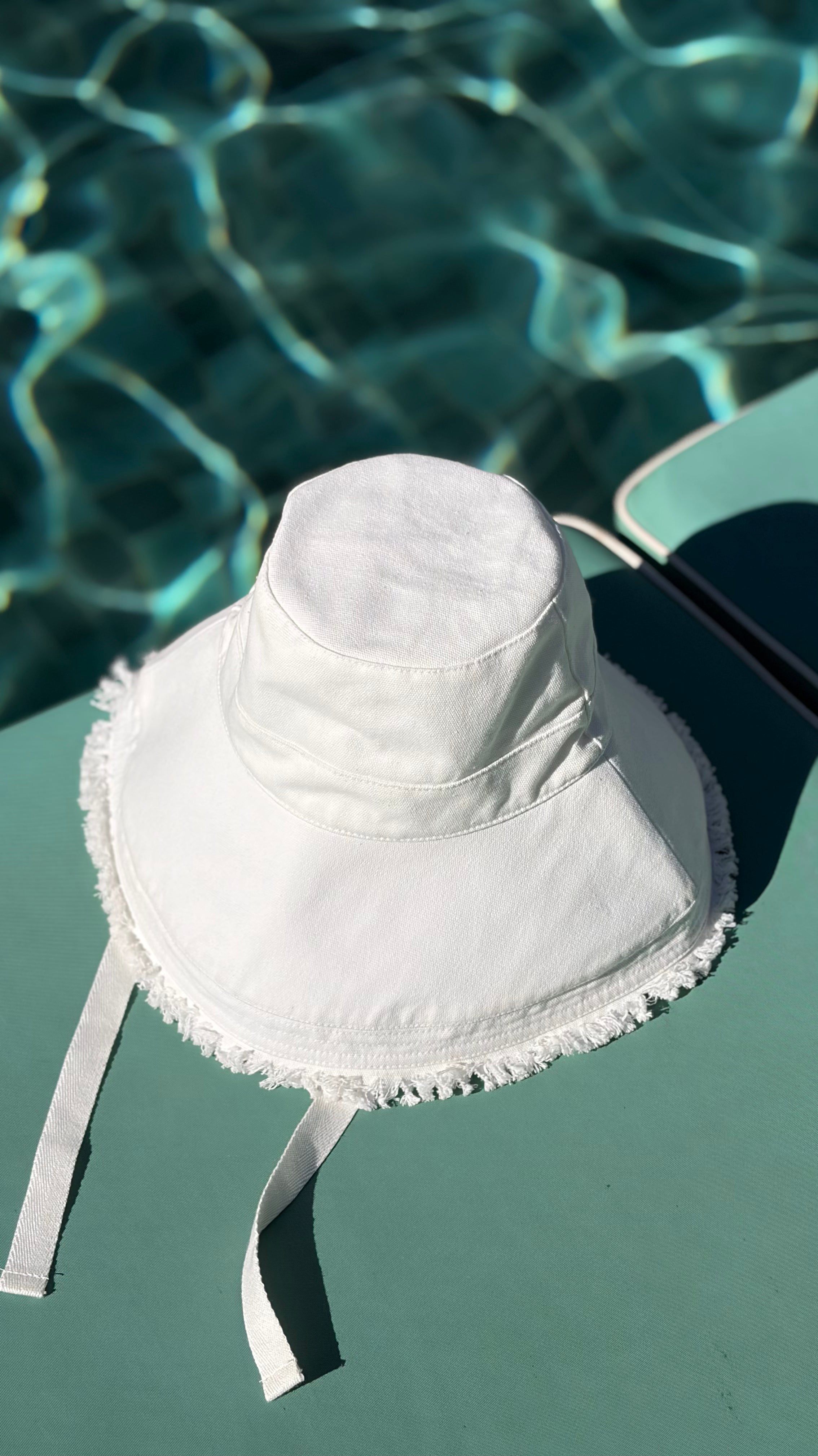 PRE-ORDER - CLOLU Wide-Brim Sun Hat